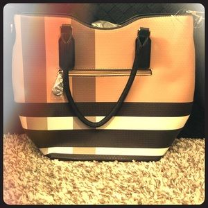 Women’s shoulder bag